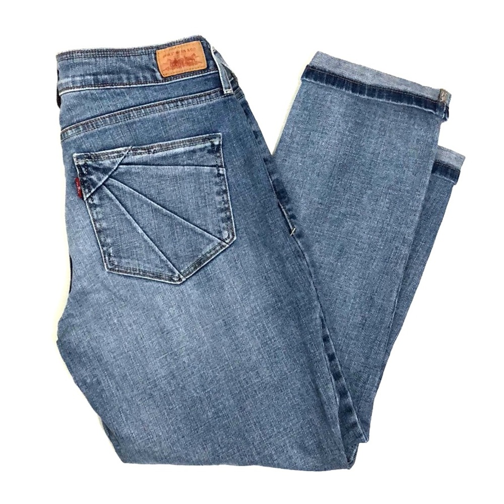 Curvy Cut 528 Denimn Jeans Levi’s Capri Length